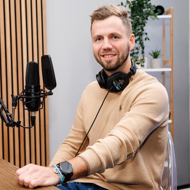 255. osa: Uusi tippkorvpallureid sepistav Martin Rausberg: kärped võtsid meilt Audenteses võileiva ja banaani ära - podcast episode cover