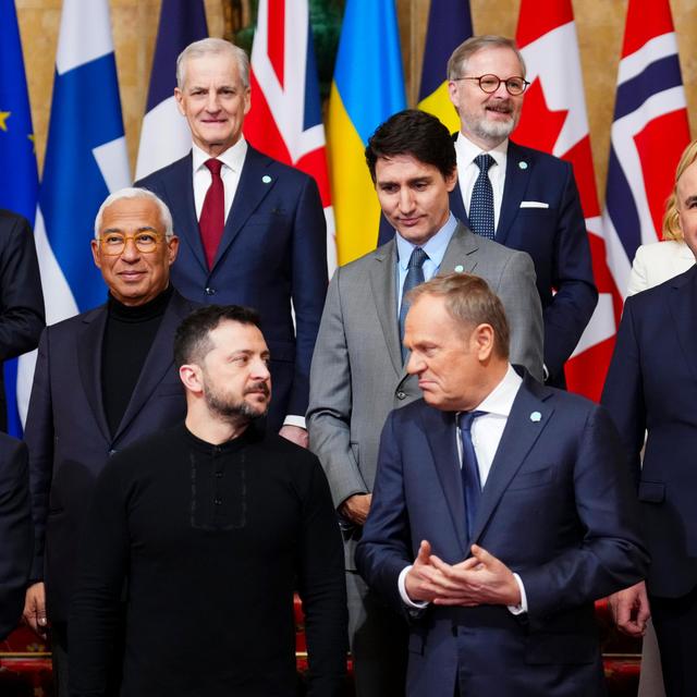 Ukraine - Starmer und Macron haben einen Plan - und was macht Deutschland? - podcast episode cover