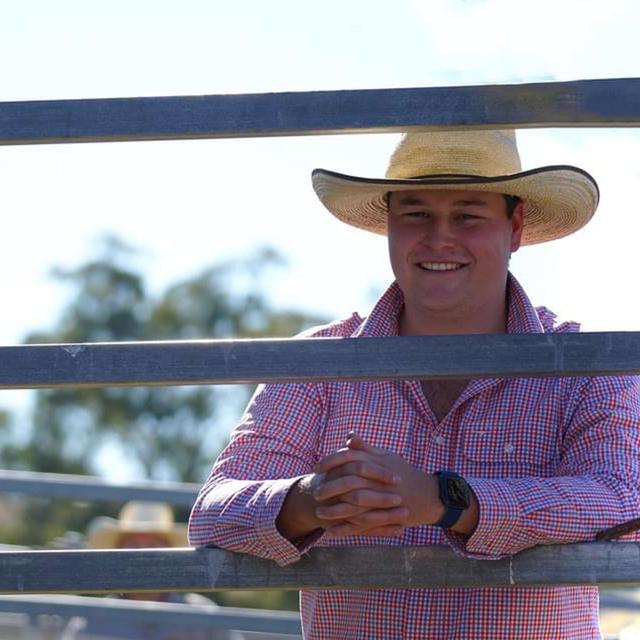 Building a Global Business from the Uni dorm with Jack Laurie - podcast episode cover