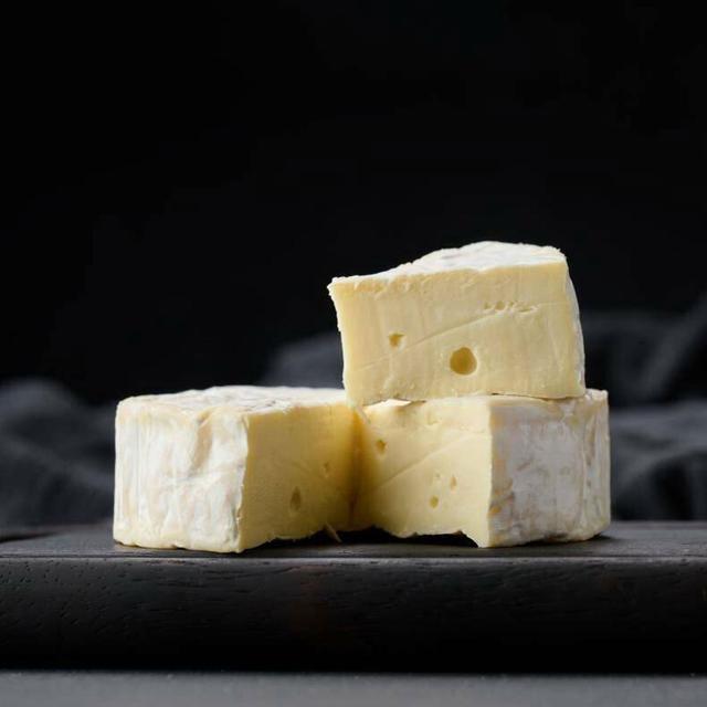 Camembert im Test - podcast episode cover