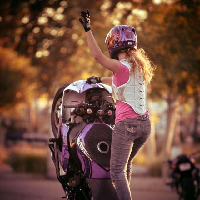 Kickstand #10 Girl Riders Special - podcast episode cover