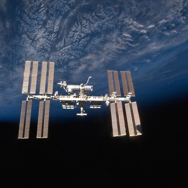 #22 — Surviving the Cosmos - podcast episode cover