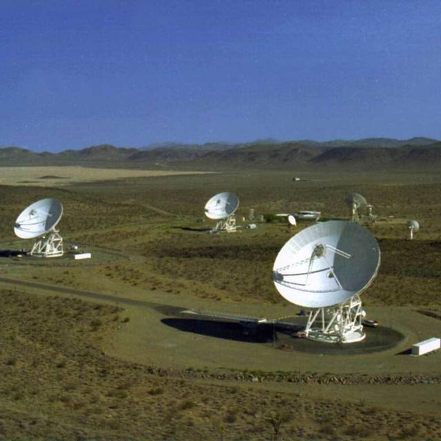 Calling ET, with Dr. FunkySpoon – StarTalk All-Stars - podcast episode cover