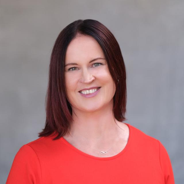 Jeanne Schad on Making The Alumni Association More Inclusive - podcast episode cover