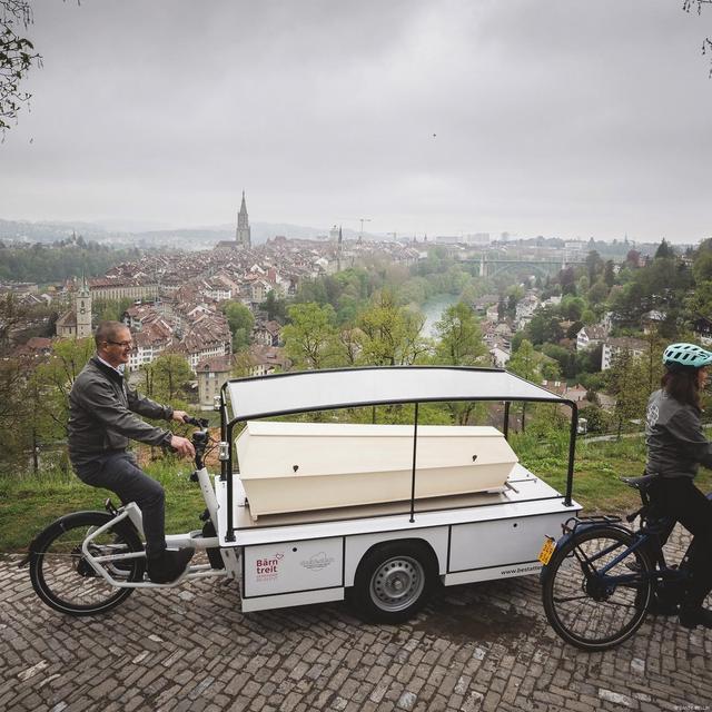 Die letzte Fahrt: zum Friedhof mit dem Lastenrad - podcast episode cover