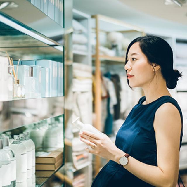 How to Navigate China’s Post-Pandemic Retail Landscape - podcast episode cover