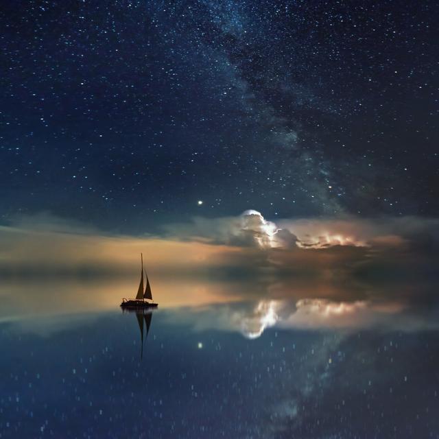 Movie Spaceships - podcast episode cover