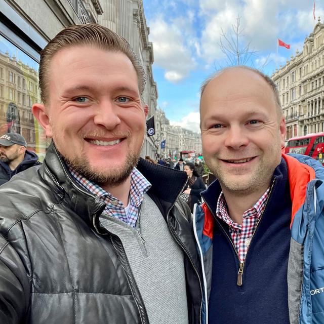 Dirk & Kelly - The Future of Shopping - podcast episode cover