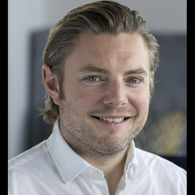 916: Maximizing M&A Speed to Value | Michael Cox, CFO, IRIS Software Group - podcast episode cover
