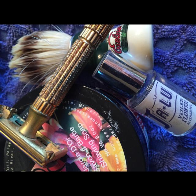 Ep 98 - SOTDs, Broken Laces and Gas Cans - podcast episode cover