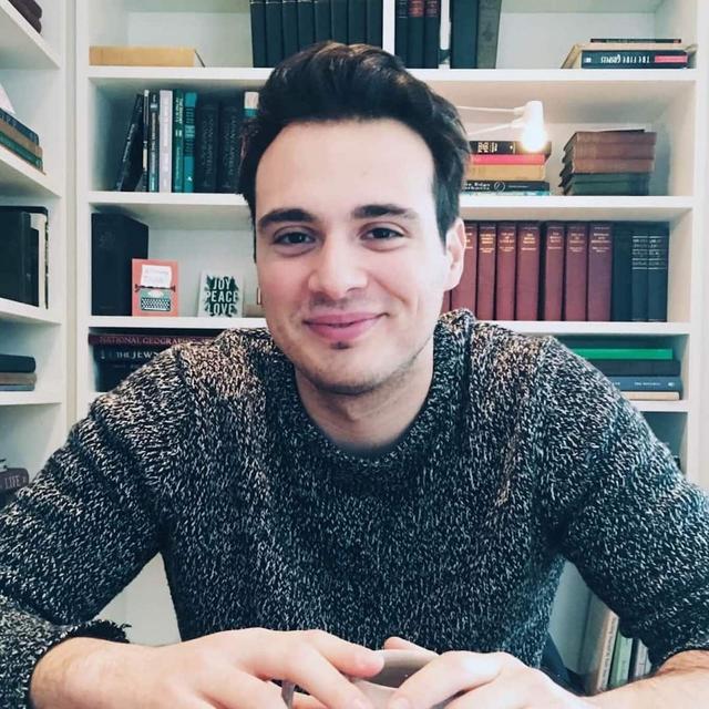 Mario Gabriele - Writing article about Opensea->Starting a NFT project - podcast episode cover