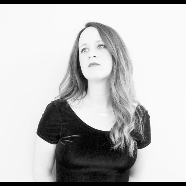 RedDot Podcast | Episode 020 | An Interview with Canadian Artist Ashley Anne Clark - podcast episode cover