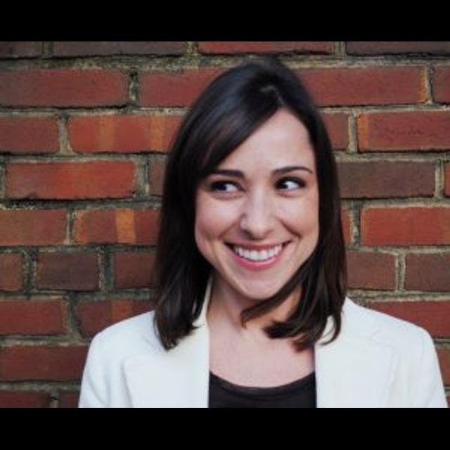 Episode 233 - How to Remotely Run and Scale a Successful Pet Business with Isabel Alvarez Arata - podcast episode cover