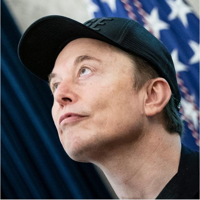 The Chaotic Personal Life of Elon Musk - podcast episode cover