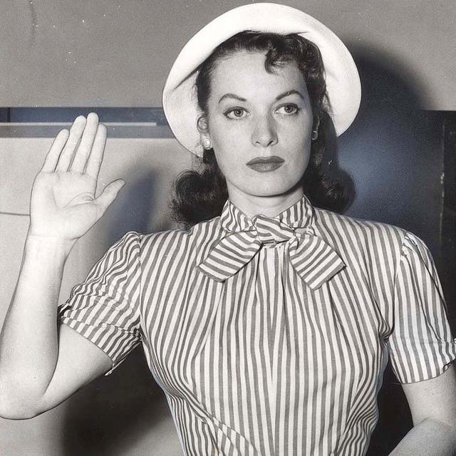 144: The Trials of Confidential Magazine: Maureen O'Hara (Fake News: Fact Checking Hollywood Babylon Episode 18) - podcast episode cover