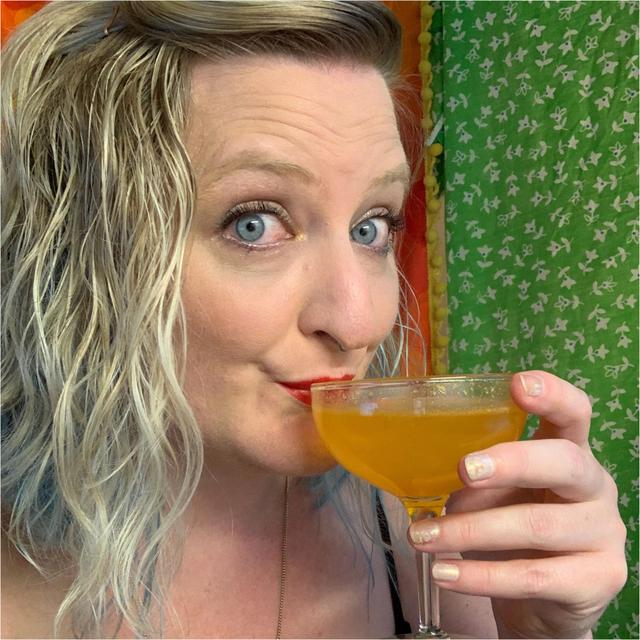 Episode 81: Cocktails and Covid ft. Comedian Erin Terry of Eyes Up Here Comedy - podcast episode cover