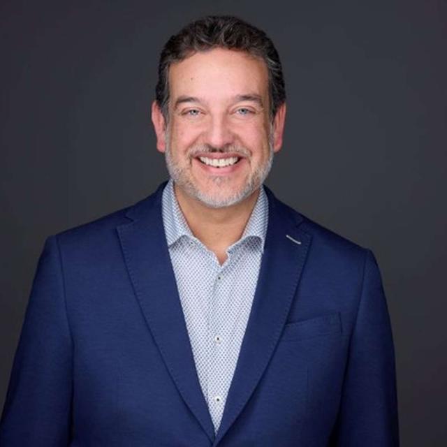 Canada: Interview with Gil McGowan, President of the Alberta Federation of Labour - podcast episode cover