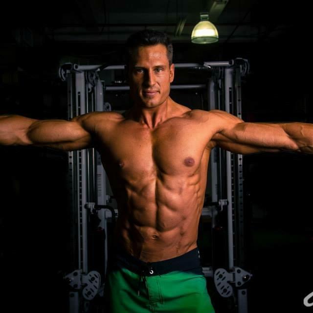 Stefan Ianev - Special Guest on Episode 17 of Under The Bar Podcast - podcast episode cover
