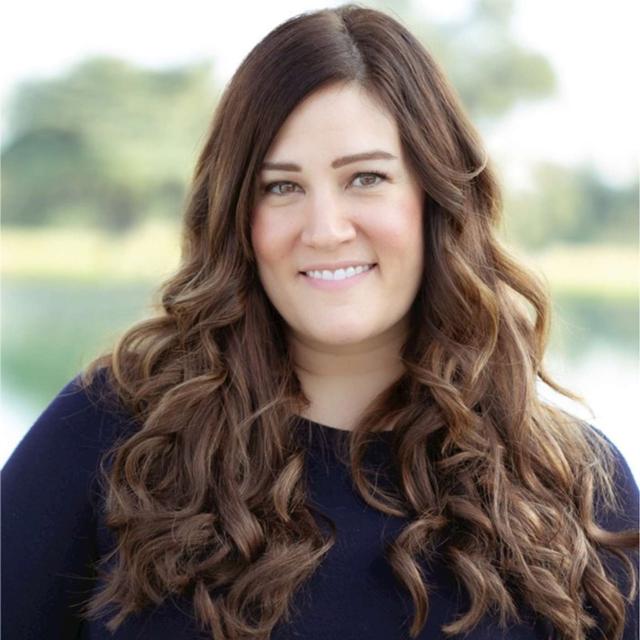 Flight Nurse, Jennifer Caposella - podcast episode cover