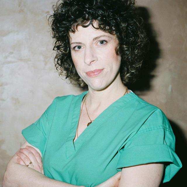 SIM Ep 832 Chops 247: Leah Hazard on the womb - podcast episode cover
