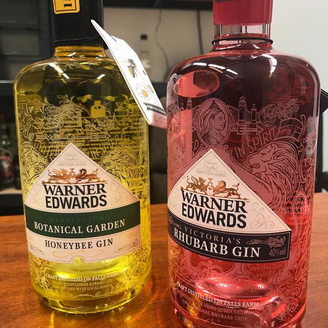 042 Empfehlungen eines Trinkers: Warner Edwards Rhubarb Gin - podcast episode cover
