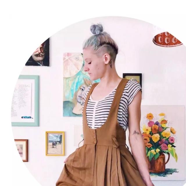 Lexi Goes Thrifting with Us - podcast episode cover