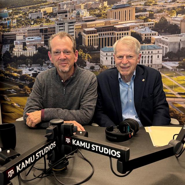 Dr. Leonard Berry, University Distinguished Professor of Marketing at Texas A&M University - podcast episode cover