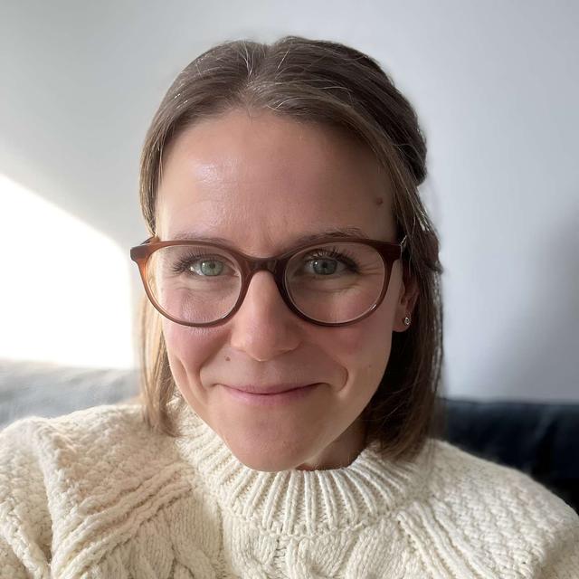 Special Christmas episode interview with Anna Couper - podcast episode cover