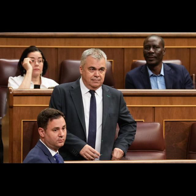Tertulia: Todo son incógnitas en el futuro de Santos Cerdán - podcast episode cover