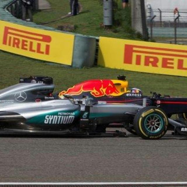 Mercedes vs Red Bull = Engine vs Aero - podcast episode cover