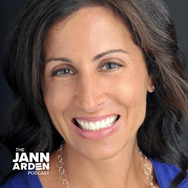 Bestseller Lisa Genova: Work Hard, Have Fun, Do Good - podcast episode cover