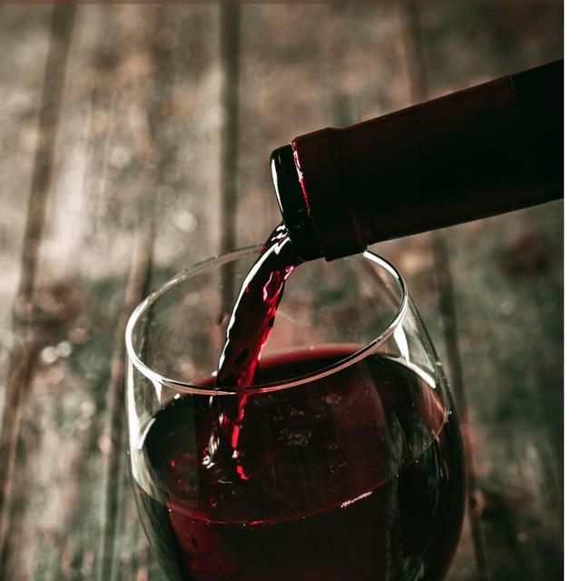 Benefits of Red Wine During a Pandemic - podcast episode cover