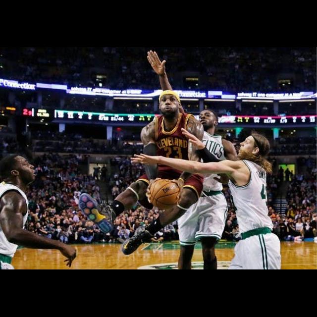 474: Celtics v Cavs Preview + Questioning LeBron James & the Cavs Strategy + Jae Crowder's Mysterious Elbow Injury - podcast episode cover