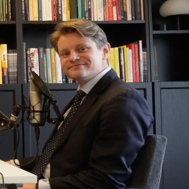 Minervapodden: Peter Frølich - podcast episode cover