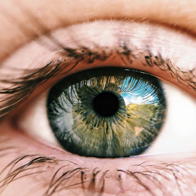 691: The Science and Risks of Eye Color Change! - podcast episode cover