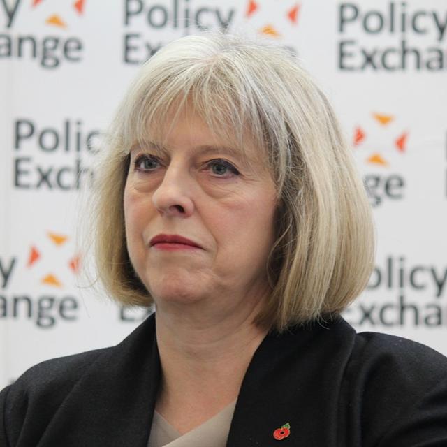 Brexit - May I Leave: Briterne risikerer at blive en kastebold imellem USA og EU - podcast episode cover