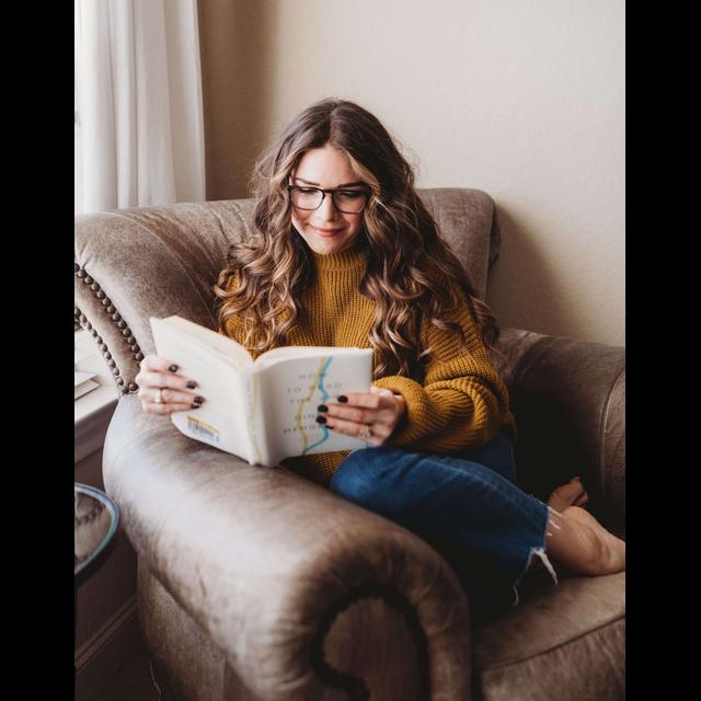 114 - Three reasons why reading a book this Christmas break is good for your brain - podcast episode cover