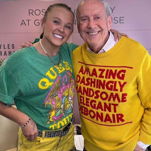 JoJo Siwa - podcast episode cover