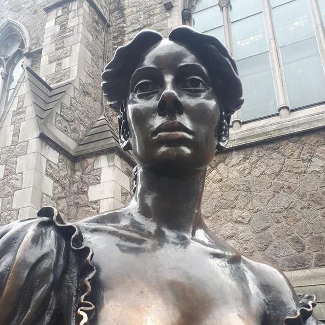 Streets Broad and Narrow: Tony Gregory and Molly Malone - podcast episode cover