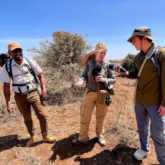 WW309: Der Ruf der Savanne – mit Lydia und Erik auf Walking Safari in Tansania (2/3) - podcast episode cover
