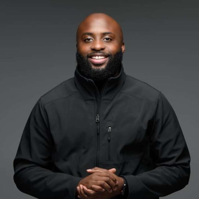 Trauma Nurse, Healthcare Lawyer, and Innovator, Kwamane Liddell - podcast episode cover