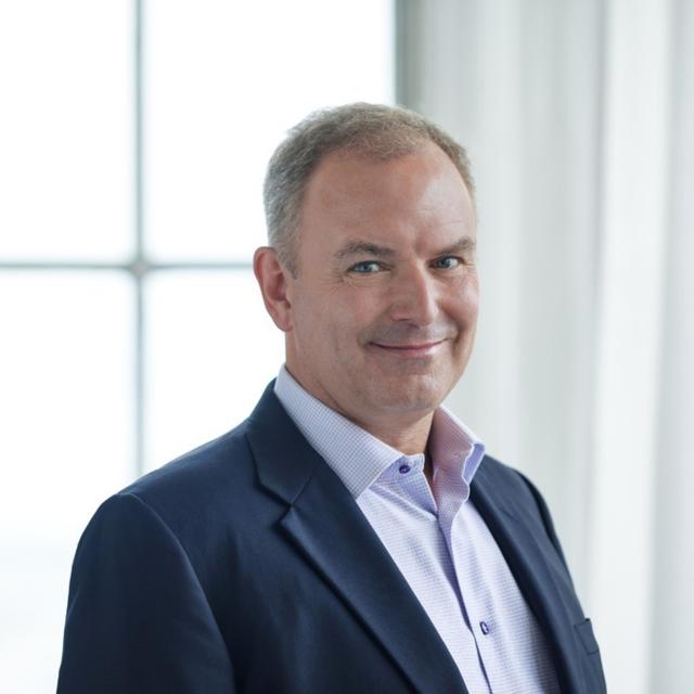1083: Navigating the Go-To-Market Roadmap with Precision | Brian Robins, CFO, GitLab - podcast episode cover