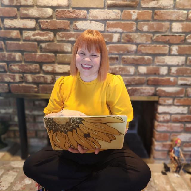 Meet Jenna Edwards - podcast episode cover