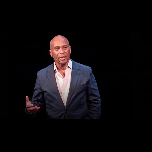 Una comprensión diferente del patriotismo estadounidense | Deval Patrick - podcast episode cover