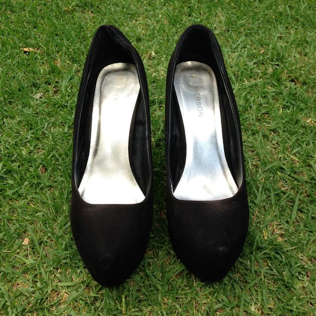Saige Divine - A Mile in My Shoes - podcast episode cover