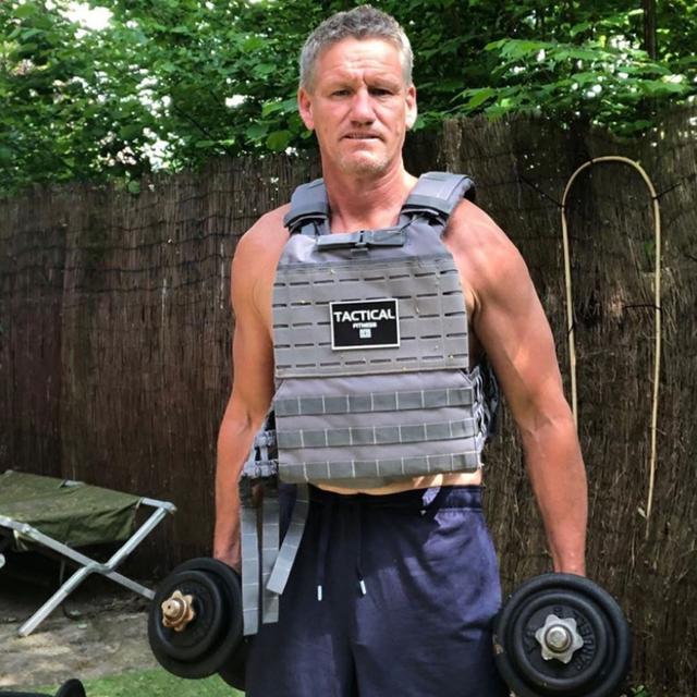Bitesize: Mark Billingham - Early life and joining the forces - podcast episode cover