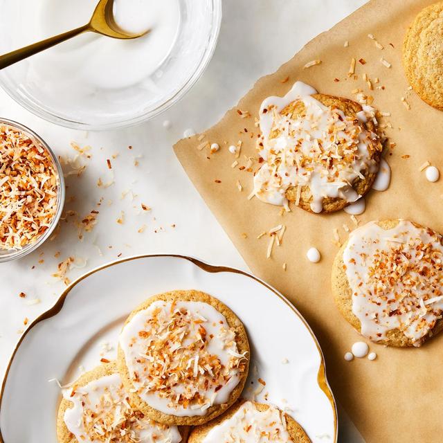 Reina Gascon-Lopez makes a Coquito Cookie - podcast episode cover