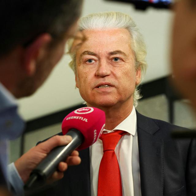 Dutch government, Iran, tariff best offers and Musk at Tesla - podcast episode cover