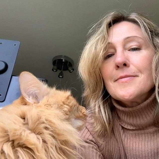 Jessie Bahrey (Rate Your Skype Room co-creator) - THE FULL 32 MIN CONVO - podcast episode cover