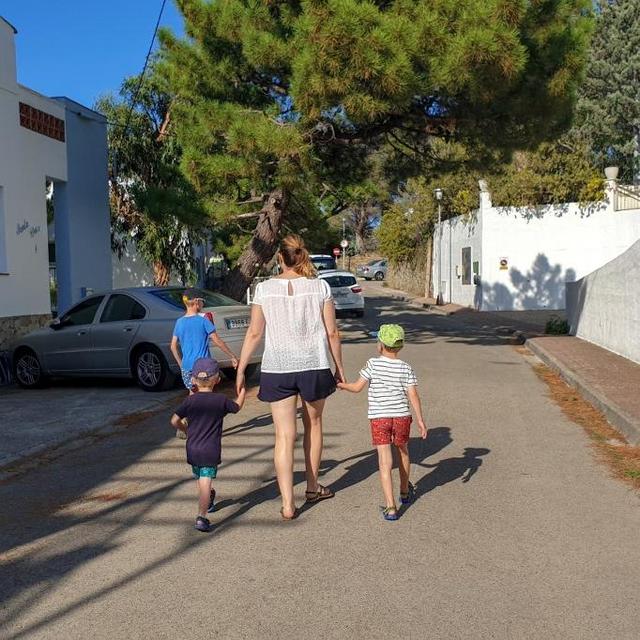 Ma vie de parent solo (2/5): comment on réagence son quotidien? - podcast episode cover